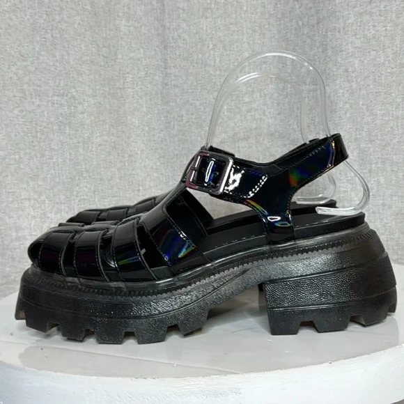 KATY PERRY THE GELI COMBAT BLACK HOLOGRAPHIC FISHERMAN PLATFORM SANDALS **NIB** - Picture 5 of 15